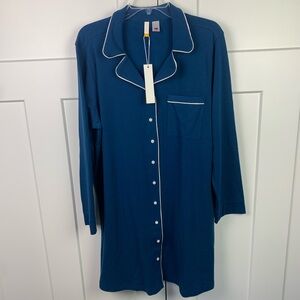 NWT Yarrow Adaptive Women’s Pajama Shirt Gown LARGE Blue Magnet Closure